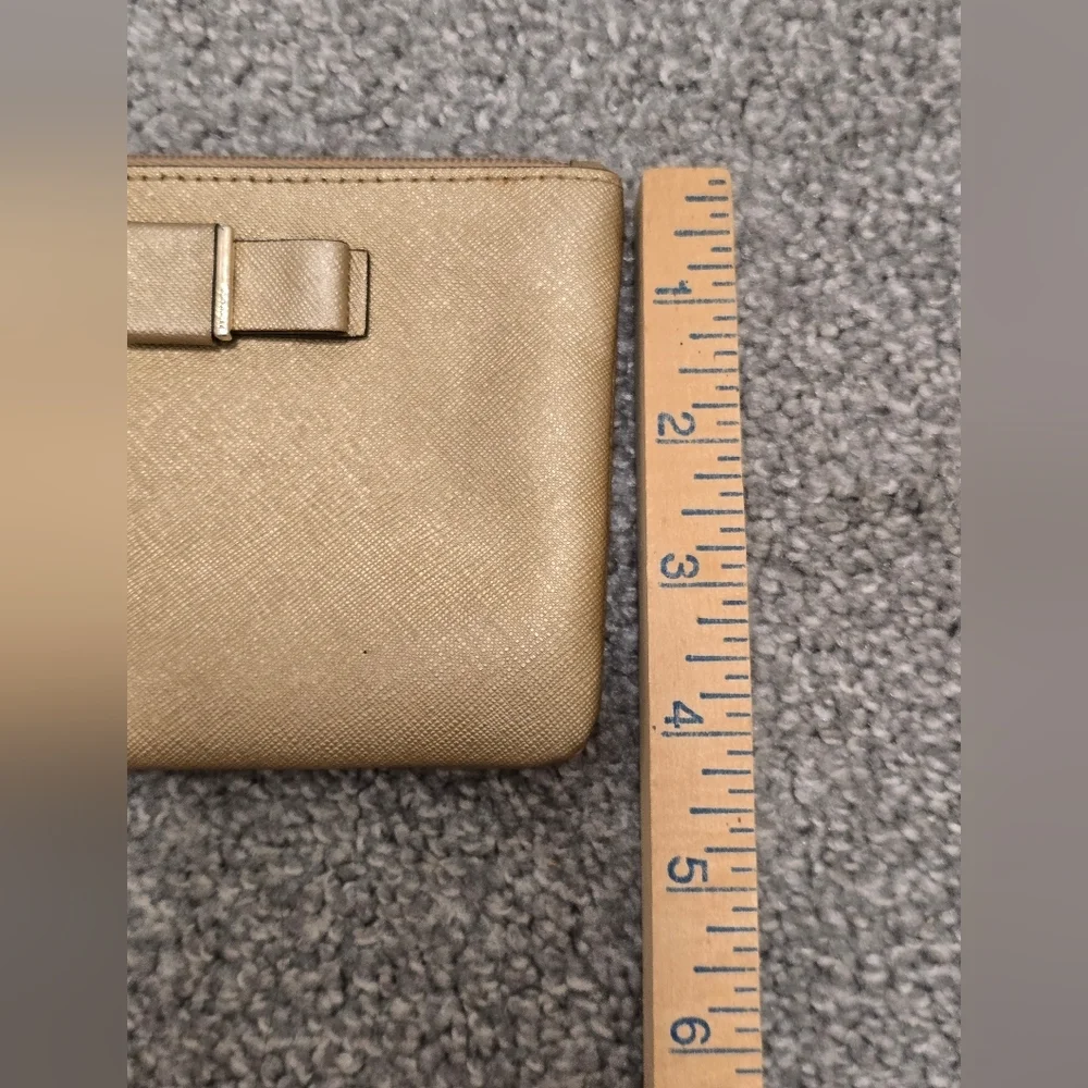 Coach Gold Saffiano Leather Wristlet Zipper Metallic Bow Party Vacation Festival